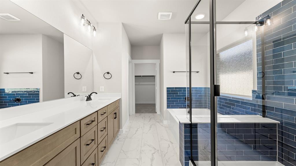 1527 Bridlepath Trail Forney, TX 75126 - Photo 17 of 29 15. 1527 Bridlepath - Bath (2)