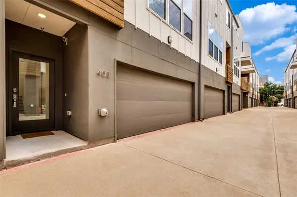 $3,600 | 1510 North Washington Avenue, Unit 403, Dallas, TX 75204