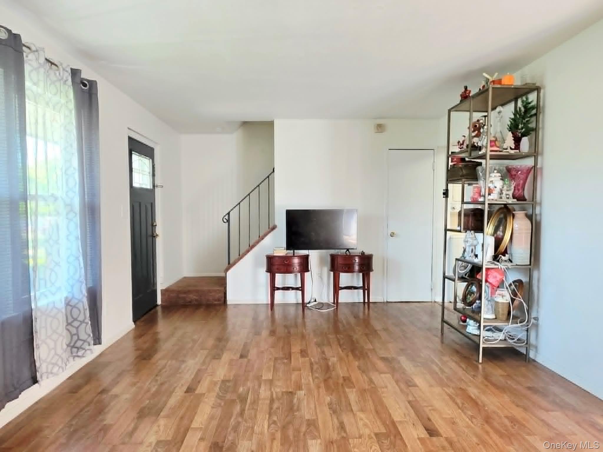 2 E Ethan Allen Court Ridge, NY 11961 - Photo 6 of 19