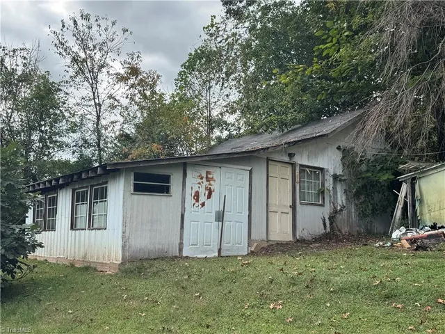 $198,000 | 737 Highway 18, Moravian Falls, NC 28654