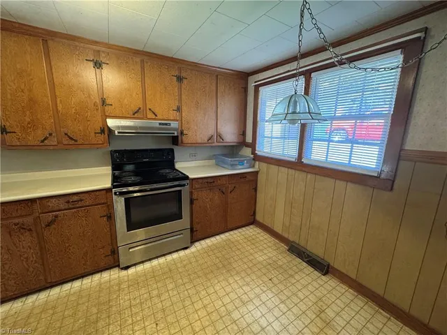 $198,000 | 737 Highway 18, Moravian Falls, NC 28654