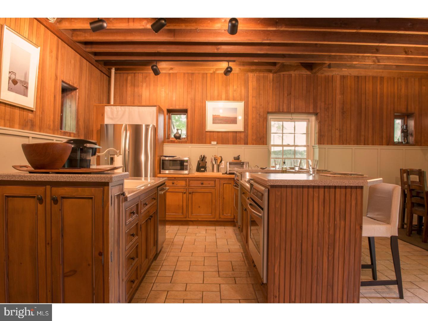 418 Crescent Road Wyncote, PA 19095 - Photo 8 of 25