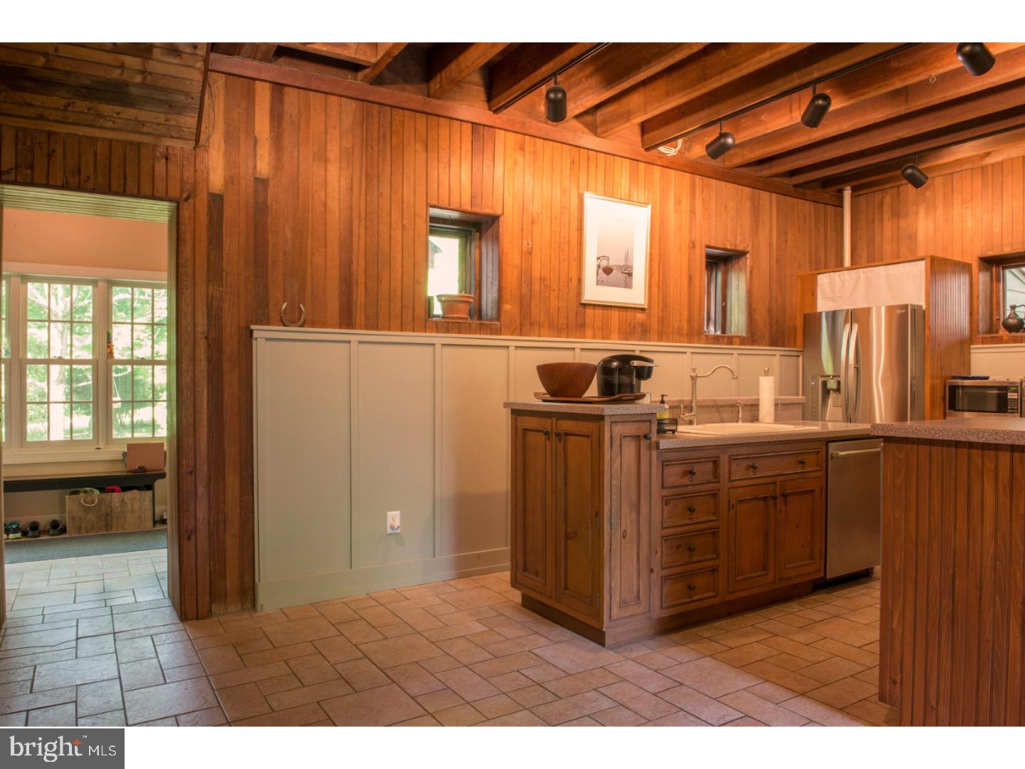 418 Crescent Road Wyncote, PA 19095 - Photo 9 of 25