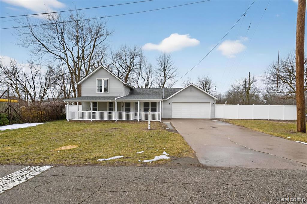 12751 Jones Street Carleton, MI 48117 - Photo 4 of 41