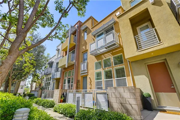 $4,700 | 612 Jeanette Lane, Santa Ana, CA 92705