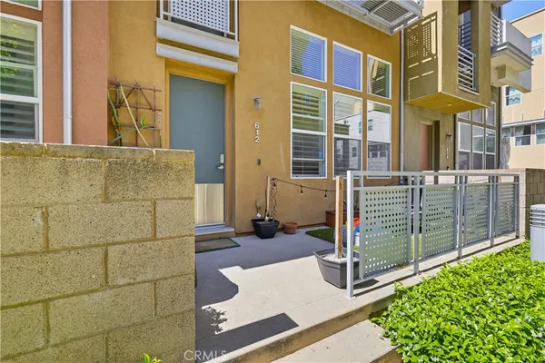 $4,700 | 612 Jeanette Lane, Santa Ana, CA 92705