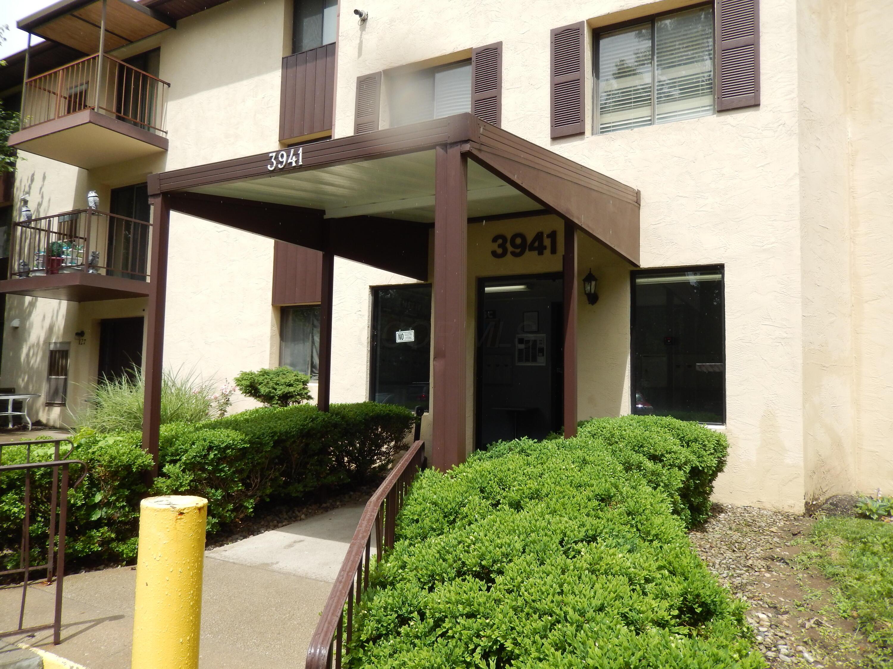 3941 Karl Road, Unit 322 Columbus, OH 43224 - Photo 41 of 42 Front View