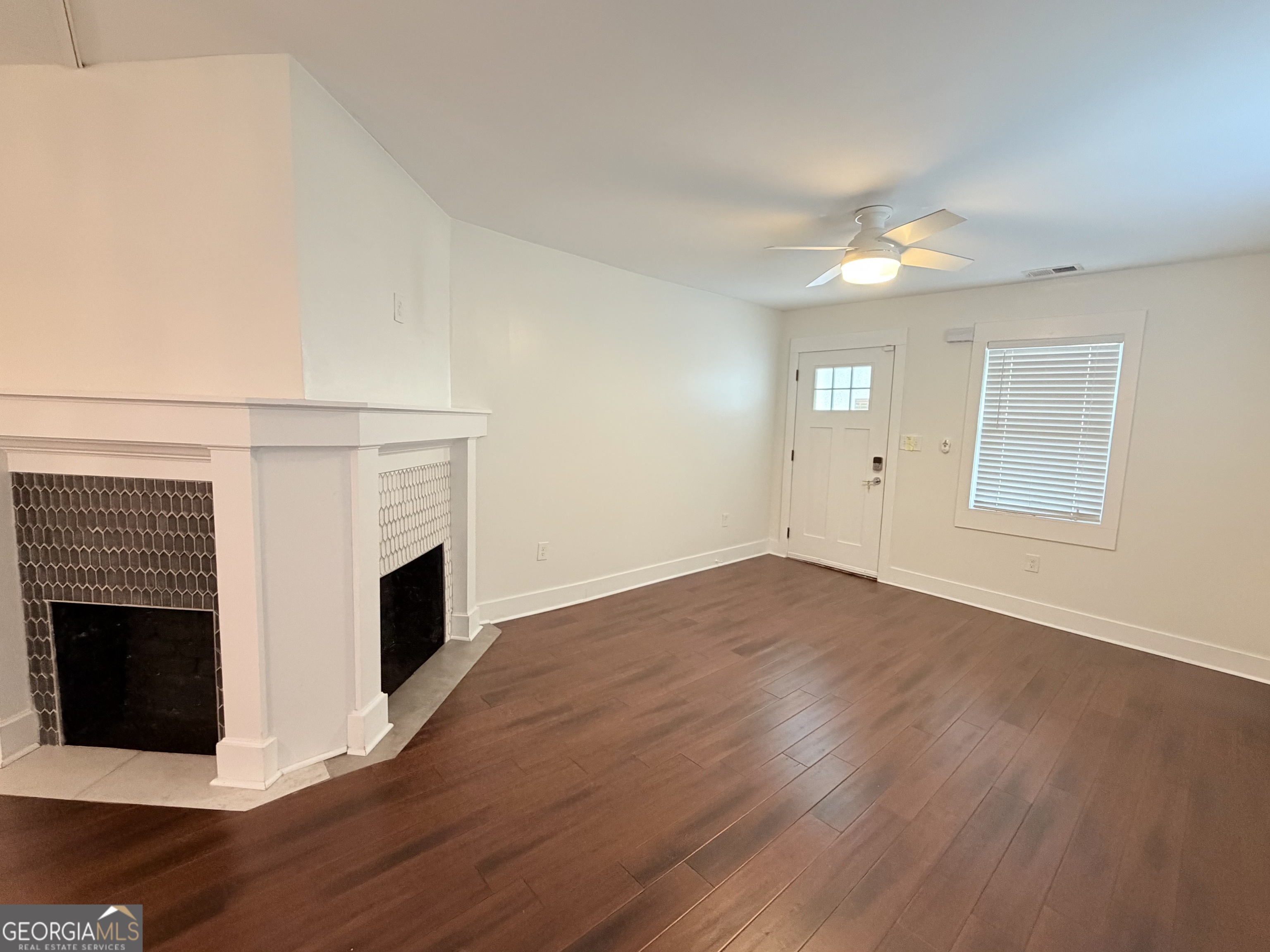 1109 Ira Street Southwest Atlanta, GA 30310 - Photo 3 of 20