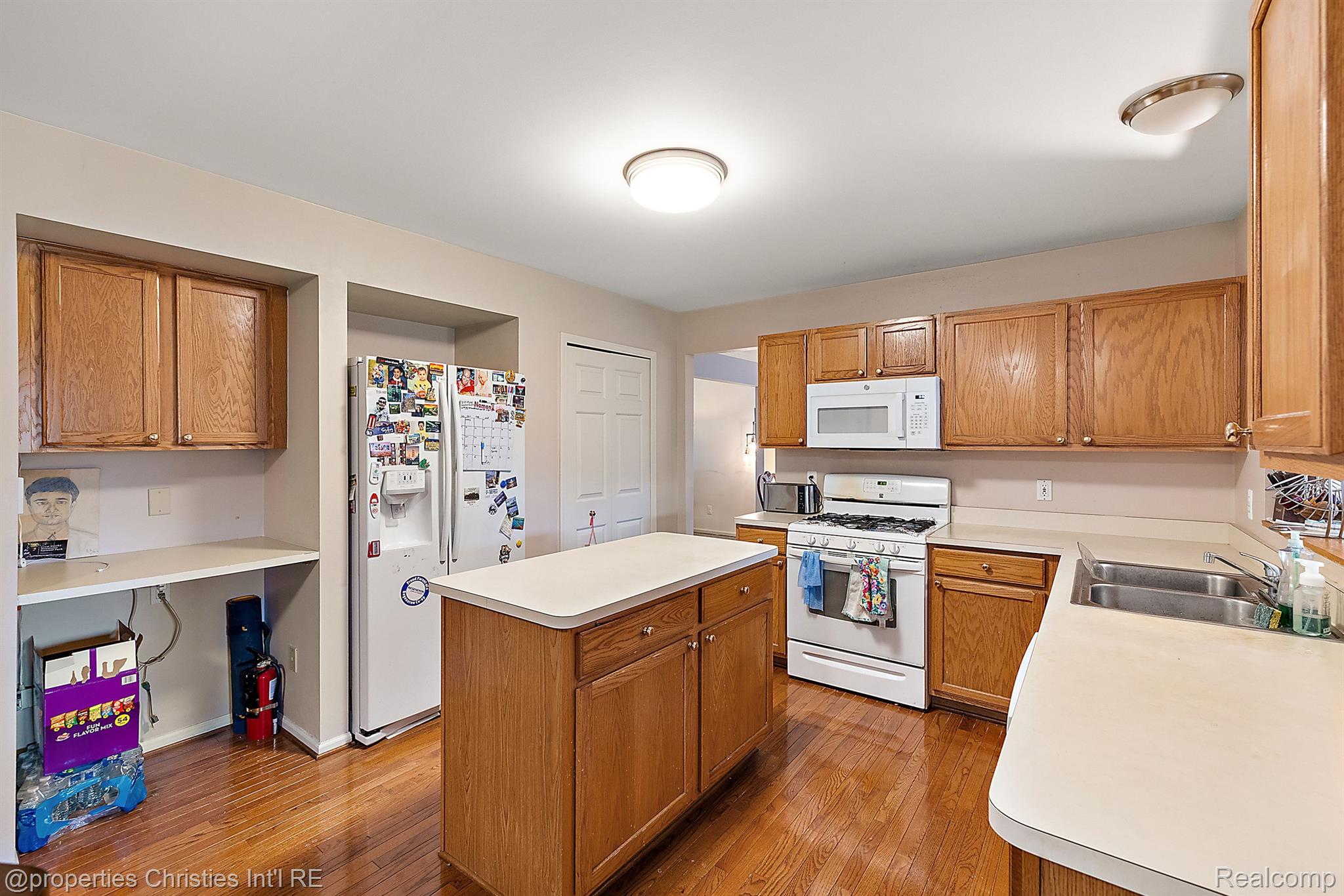43229 Dequindre Road Troy, MI 48085 - Photo 22 of 68 Gallery Image 22