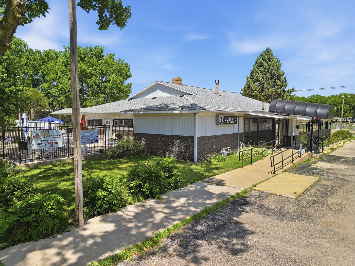 707 Freeport Road Sterling, IL 61081 - Photo 16 of 49