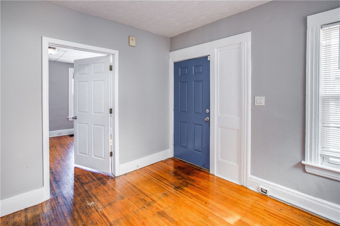 790 Genesee Street Rochester, NY 14611 - Photo 5 of 25