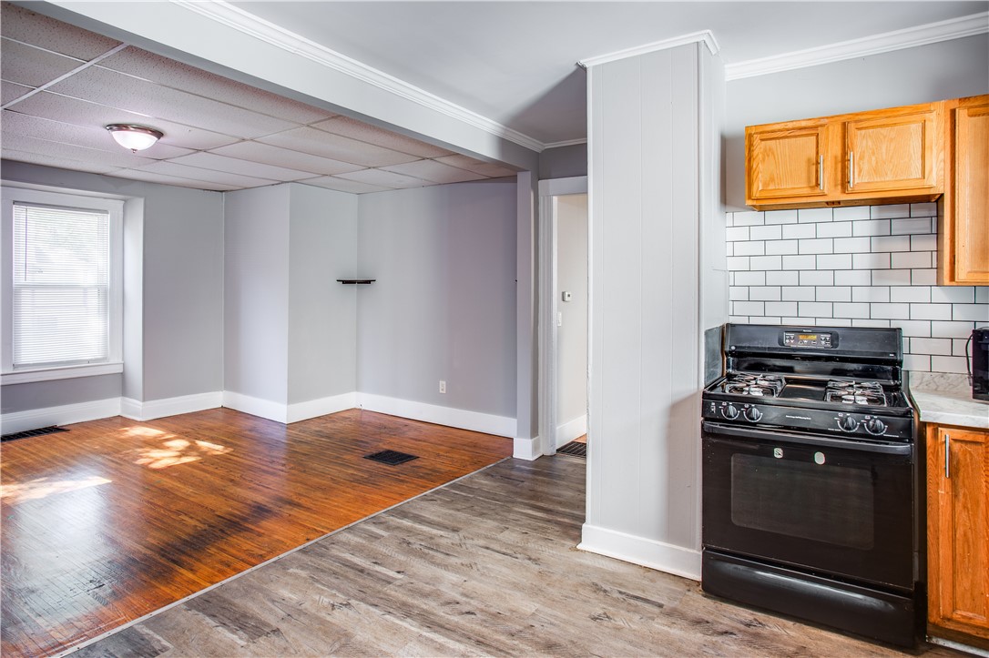 790 Genesee Street Rochester, NY 14611 - Photo 7 of 25