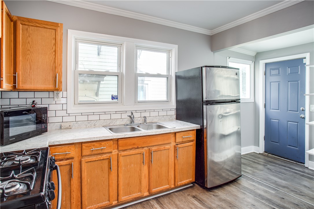 790 Genesee Street Rochester, NY 14611 - Photo 9 of 25