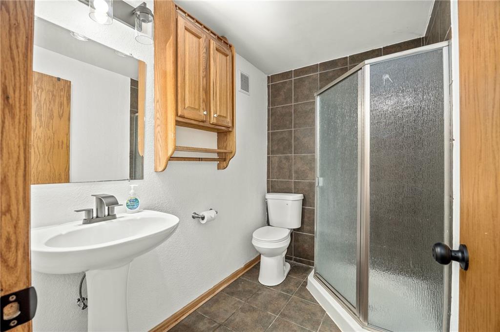 3111 Southwest Lane Road St. Joseph, MO 64504 - Photo 38 of 47