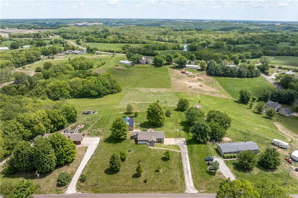 3111 Southwest Lane Road St. Joseph, MO 64504 - Photo 7 of 47