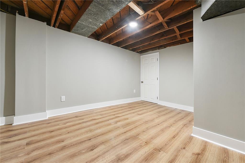 614 Springdale Drive Pittsburgh, PA 15235 - Photo 25 of 31 a view of room