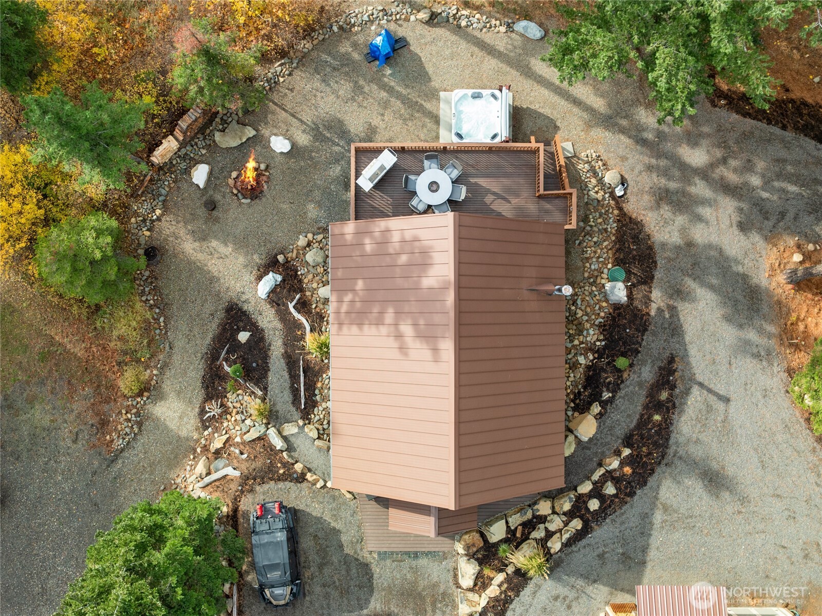 110 Deer Point Lane Ronald, WA 98940 - Photo 28 of 40 a view of a house with a tree