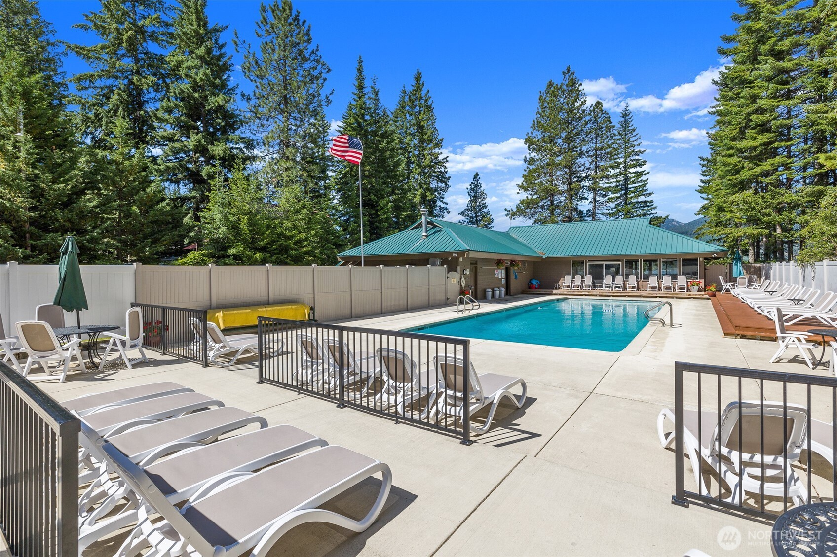 110 Deer Point Lane Ronald, WA 98940 - Photo 37 of 40 a view of a patio with a table and chairs
