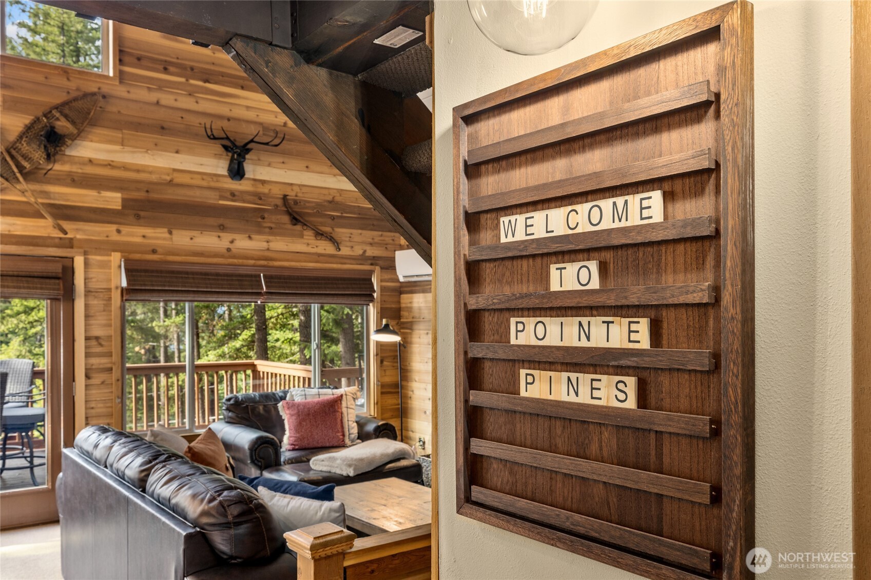 110 Deer Point Lane Ronald, WA 98940 - Photo 5 of 40 a living room with furniture