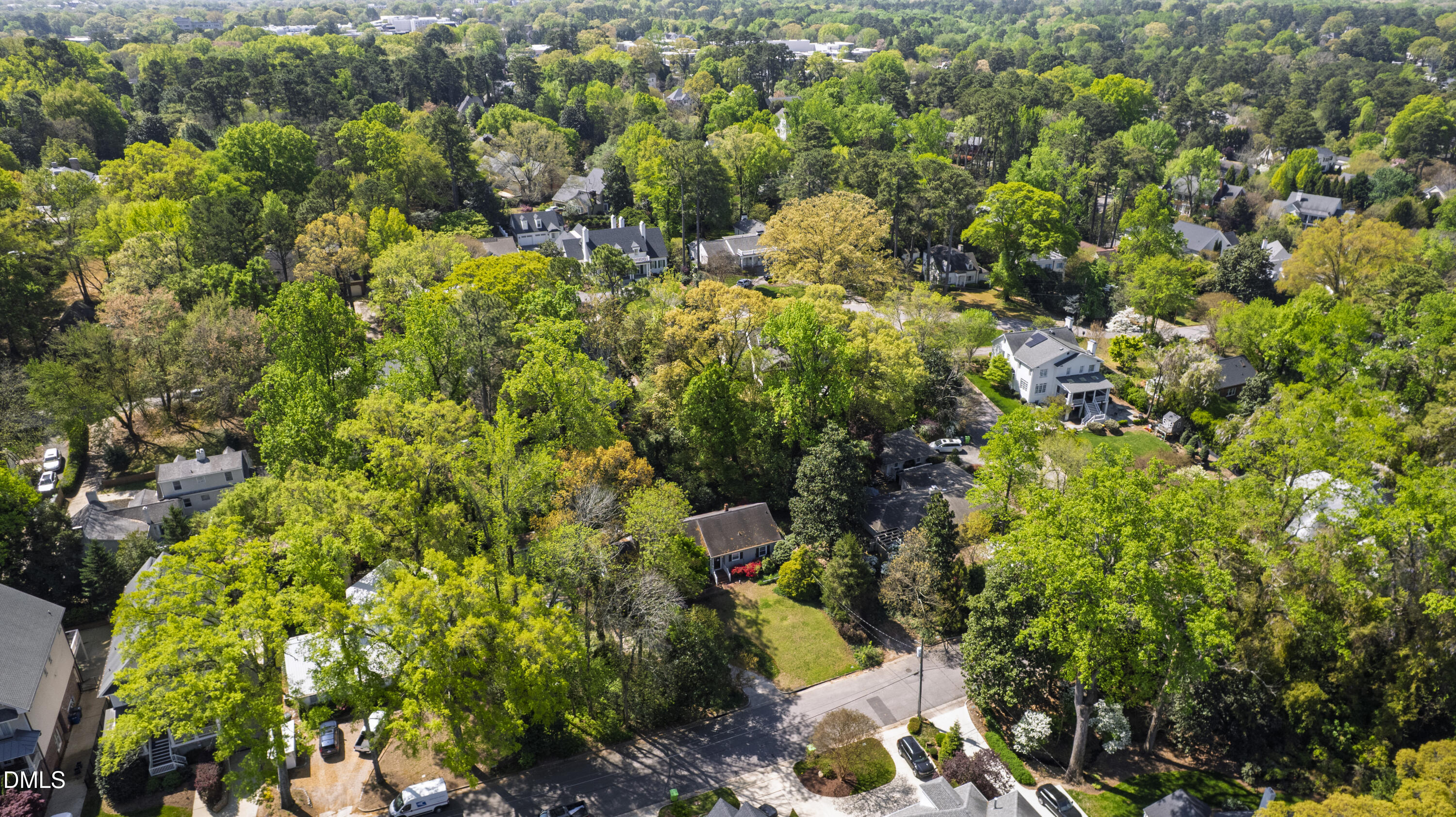 2667 Davis Street Raleigh, NC 27608 - Photo 5 of 18 Davis (12)