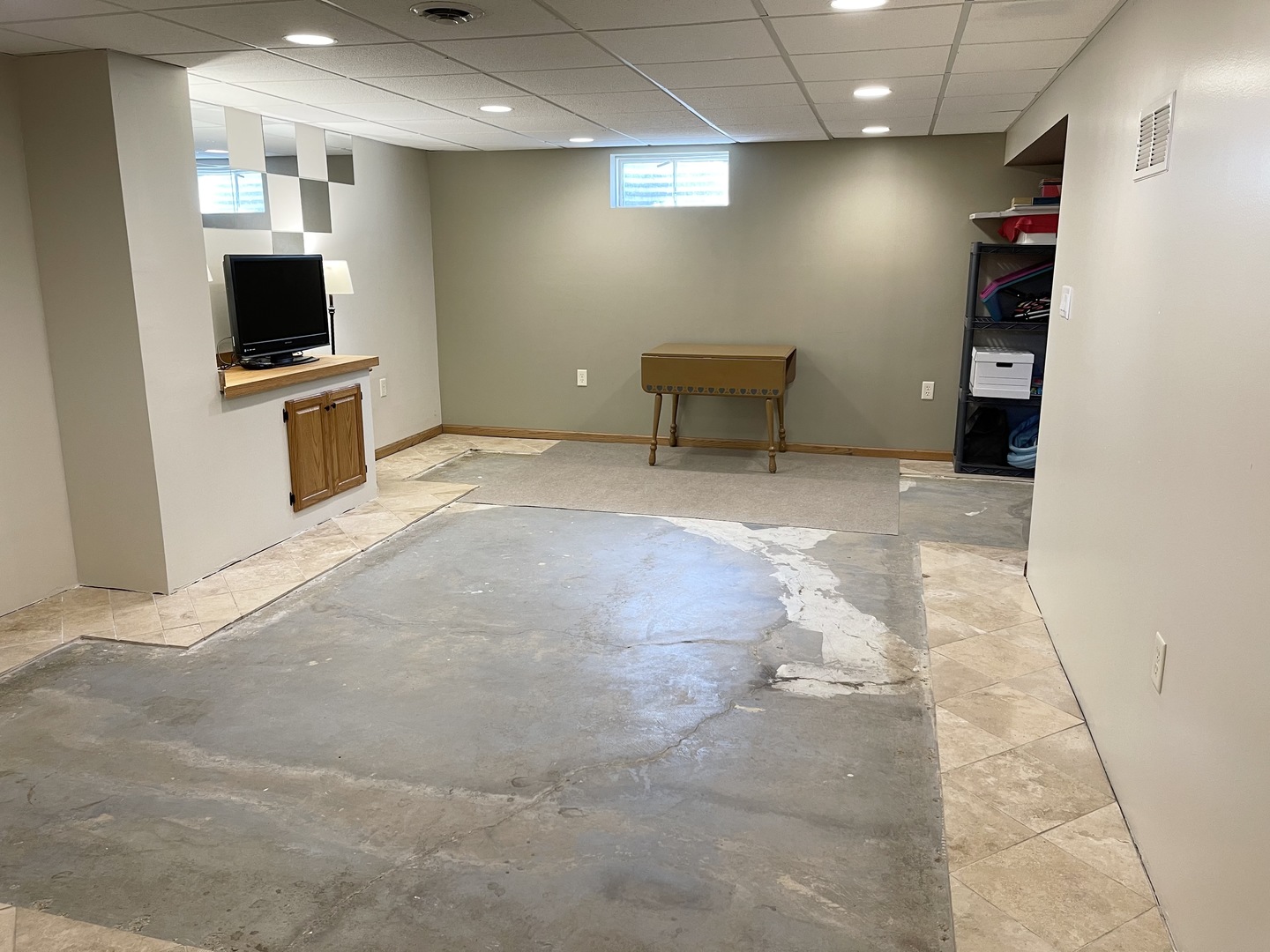 2561 East 259th Road Peru, IL 61354 - Photo 26 of 26 a view of a kitchen with furniture and a flat screen tv
