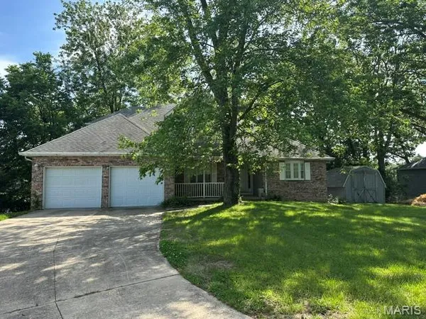 $300,000 | 1364 Biscay Drive, Edwardsville, IL 62025