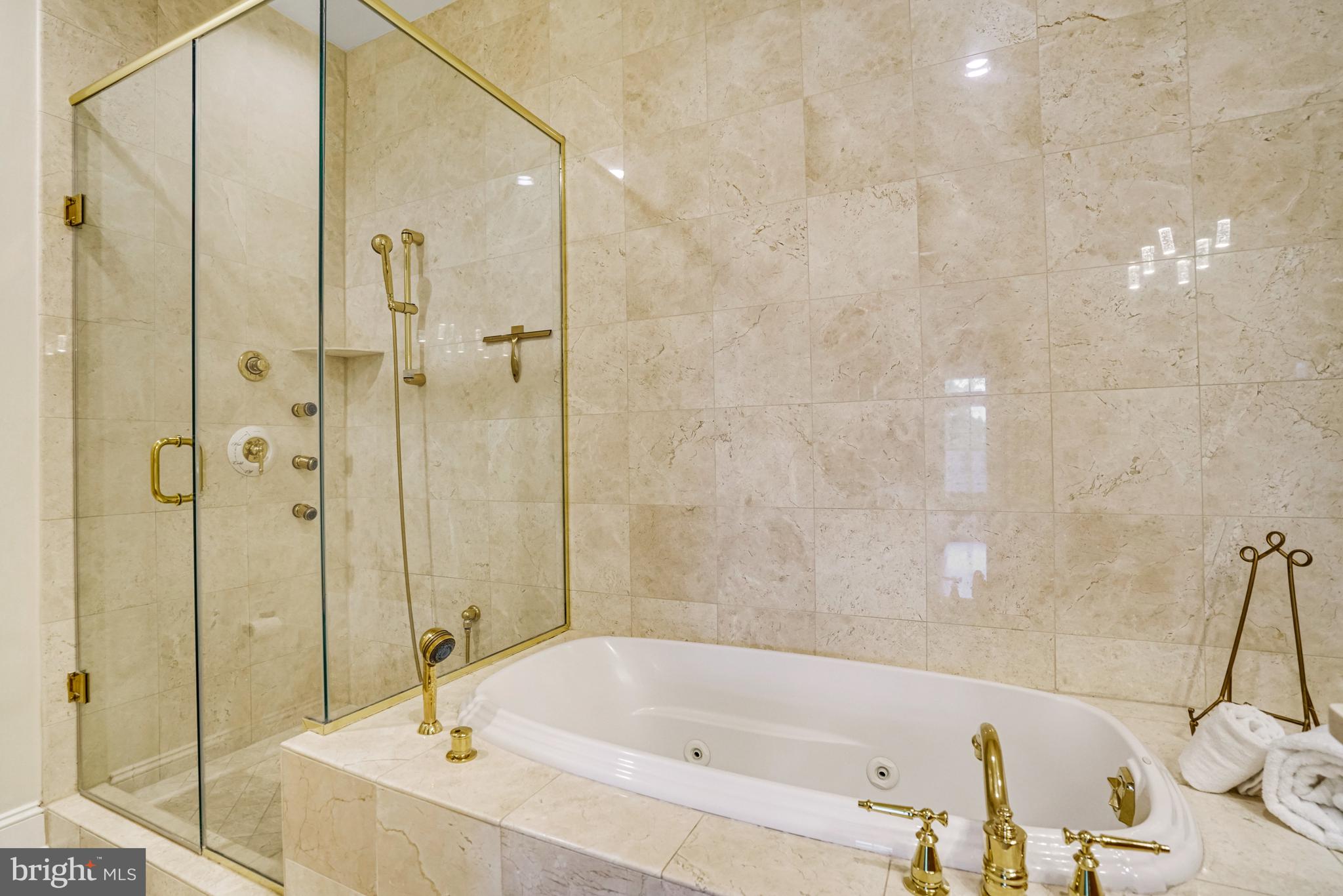 2801 Langston Boulevard, Unit 305 Arlington, VA 22201 - Photo 22 of 38