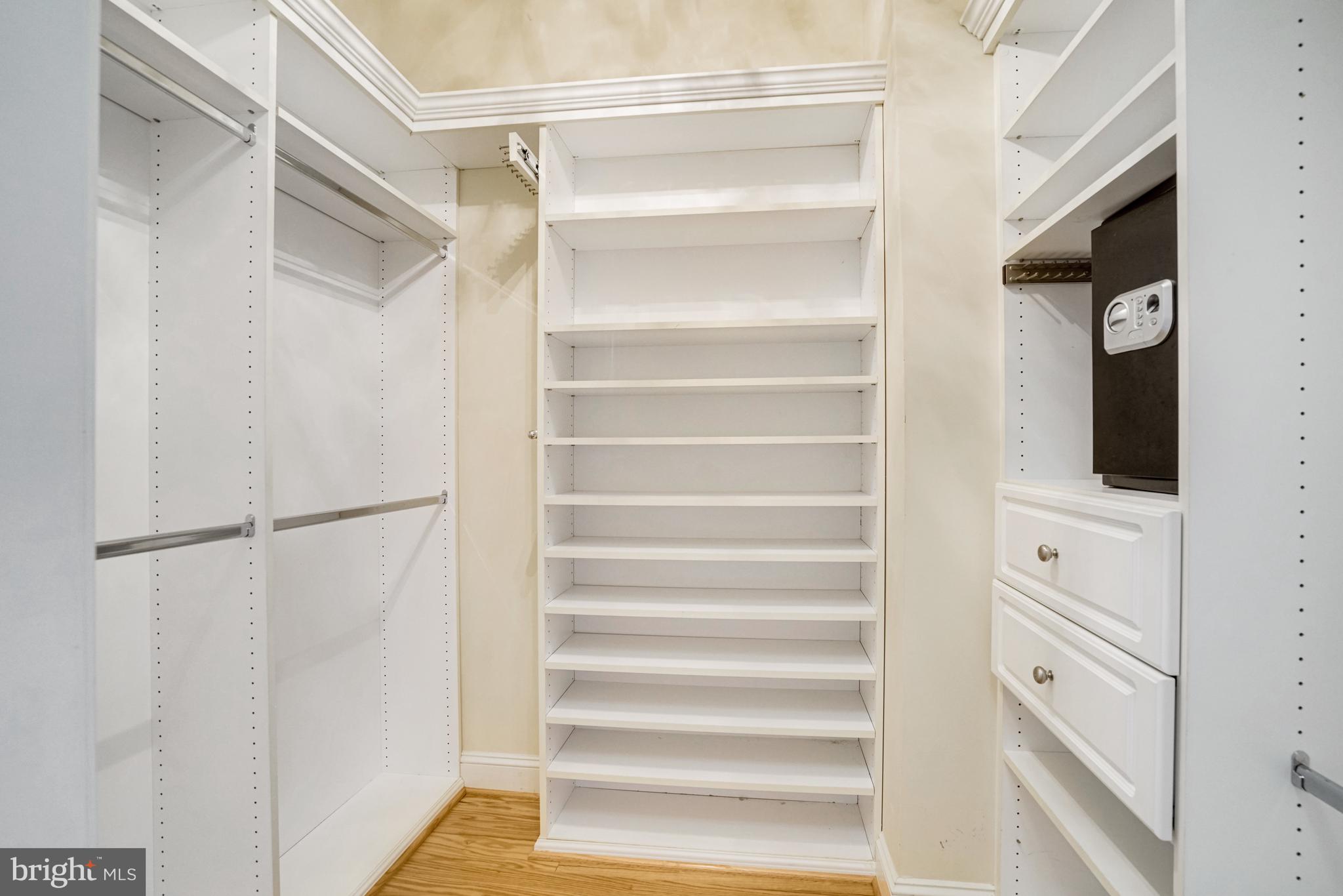 2801 Langston Boulevard, Unit 305 Arlington, VA 22201 - Photo 24 of 38