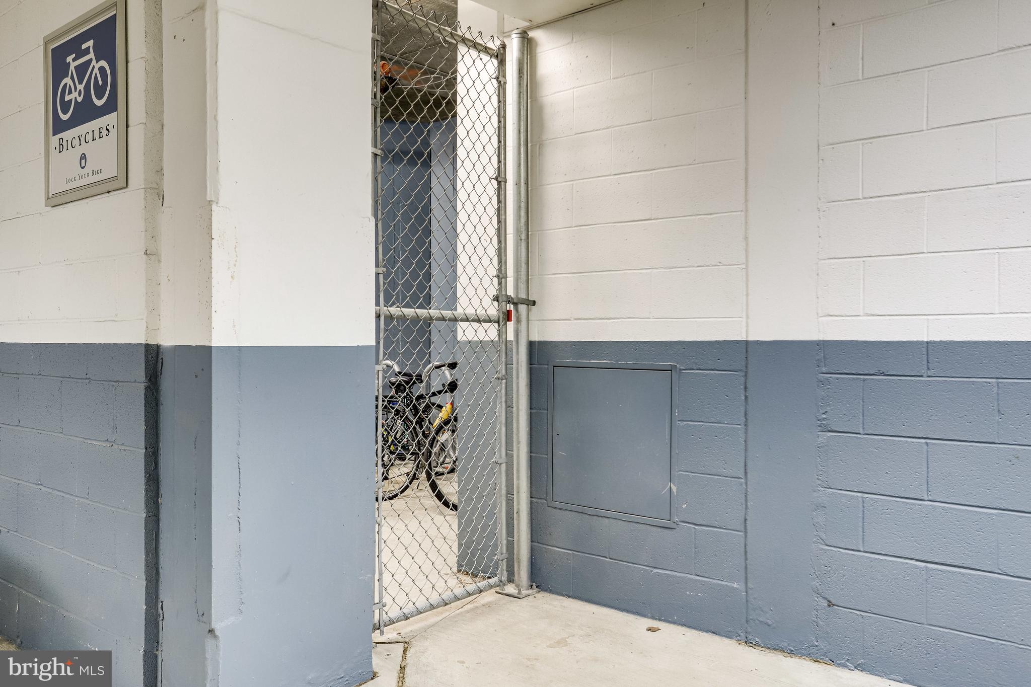 2801 Langston Boulevard, Unit 305 Arlington, VA 22201 - Photo 34 of 38