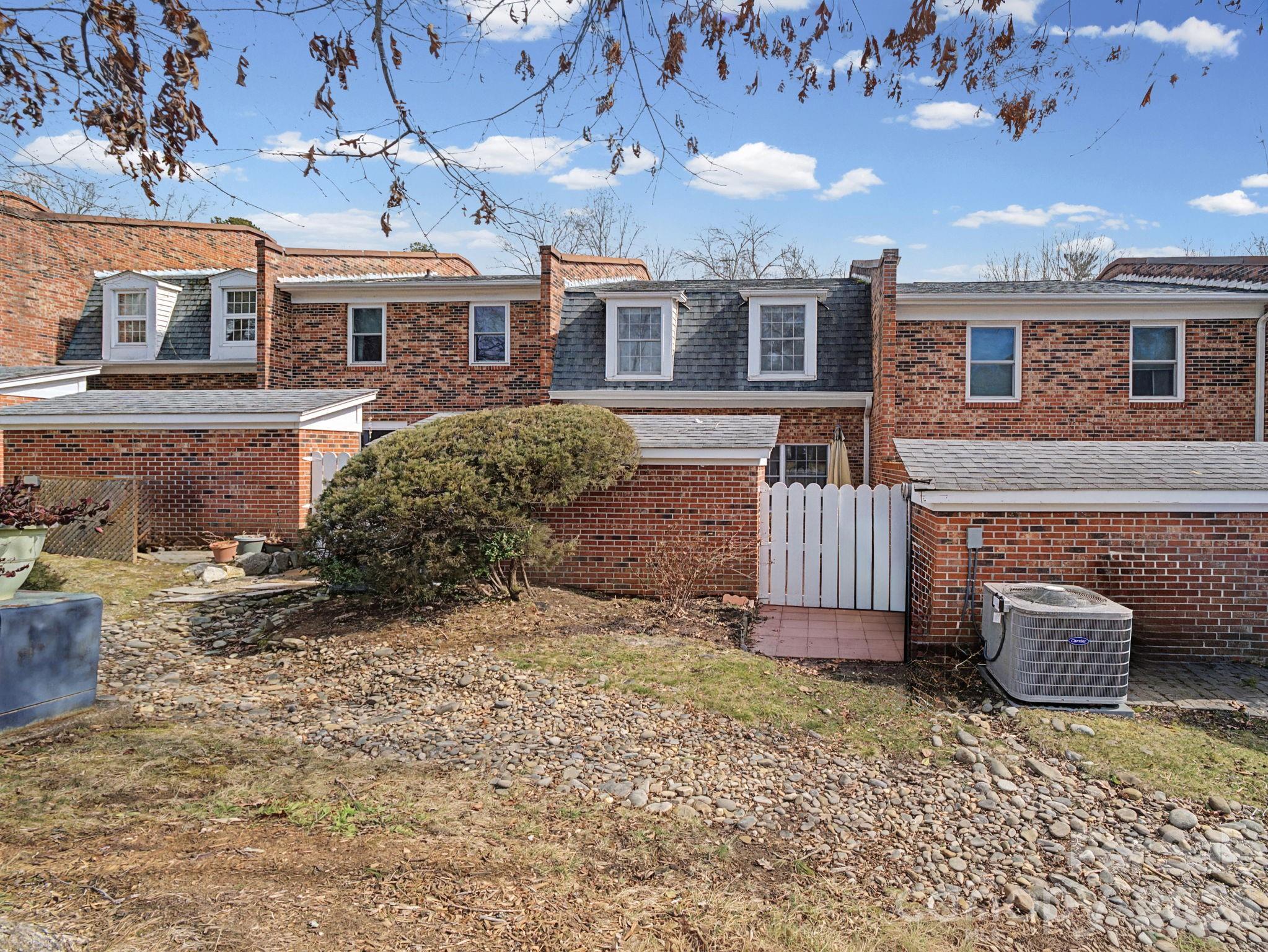 1409 Kensington Road, Unit B4 Hendersonville, NC 28791 - Photo 32 of 35