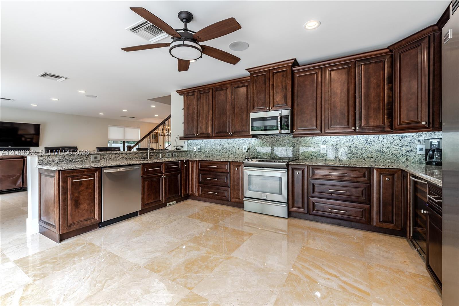 169 Southeast Wavecrest Way Boca Raton, FL 33432 - Photo 16 of 47 Gallery Image 16