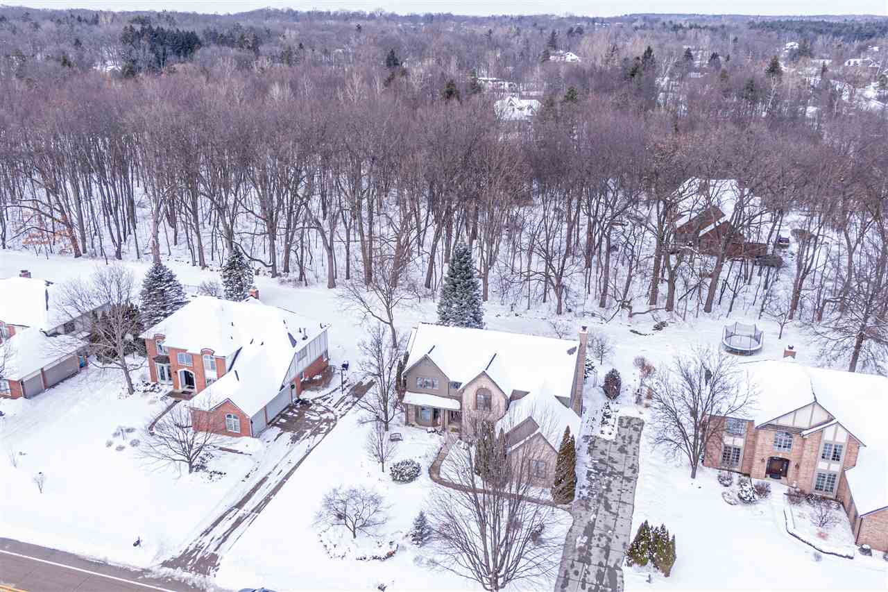 398 Cross Creek Boulevard Rochester, MI 48306 - Photo 39 of 42 50034531-38.JPG
