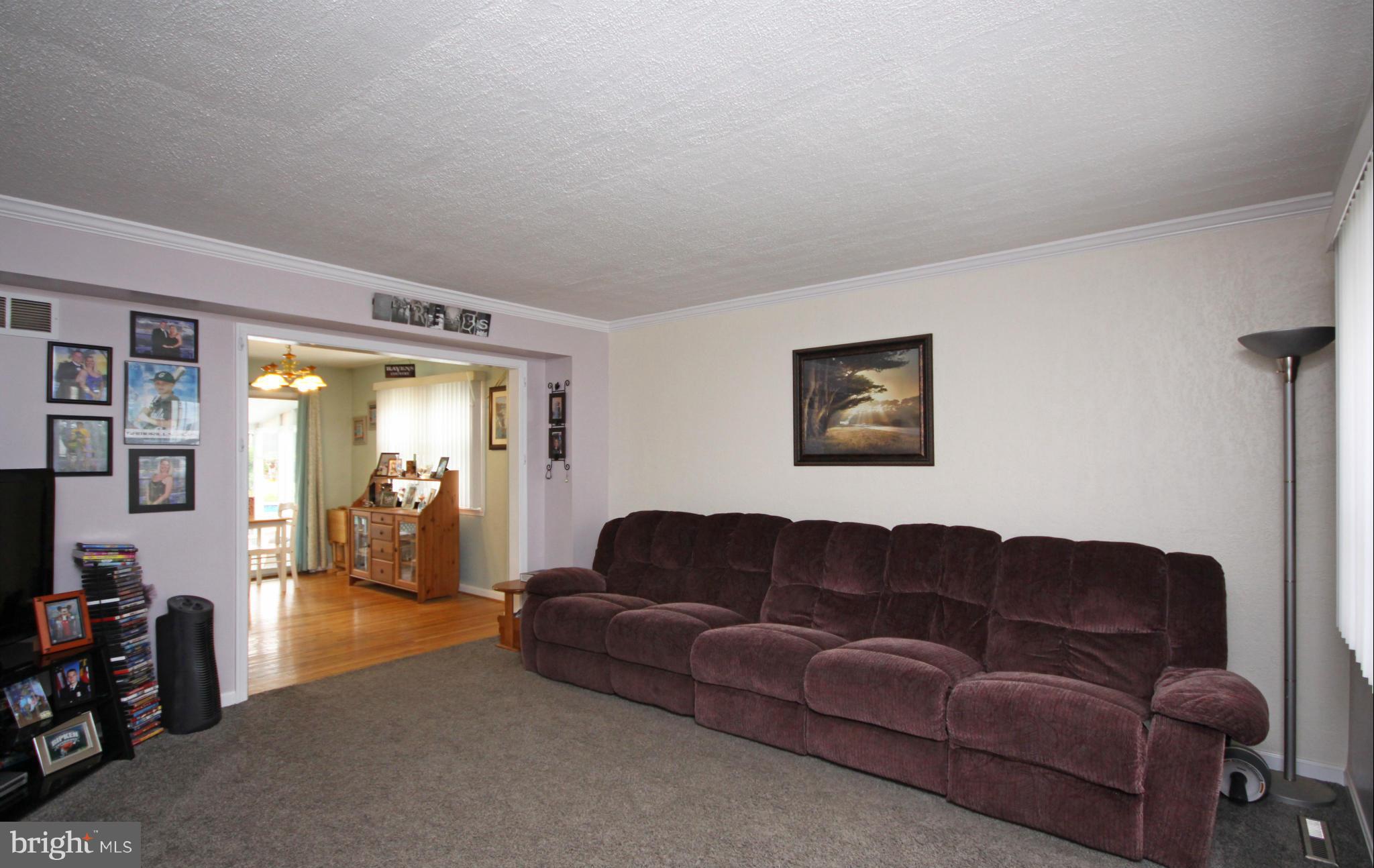 227 Wanda Road Pasadena, MD 21122 - Photo 4 of 26 Living Room