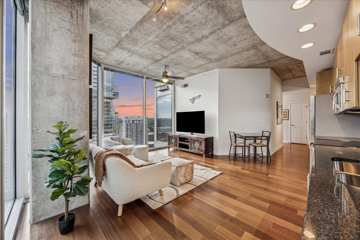 360 Nueces Street, Unit 2802 Austin, TX 78701 - Photo 7 of 40