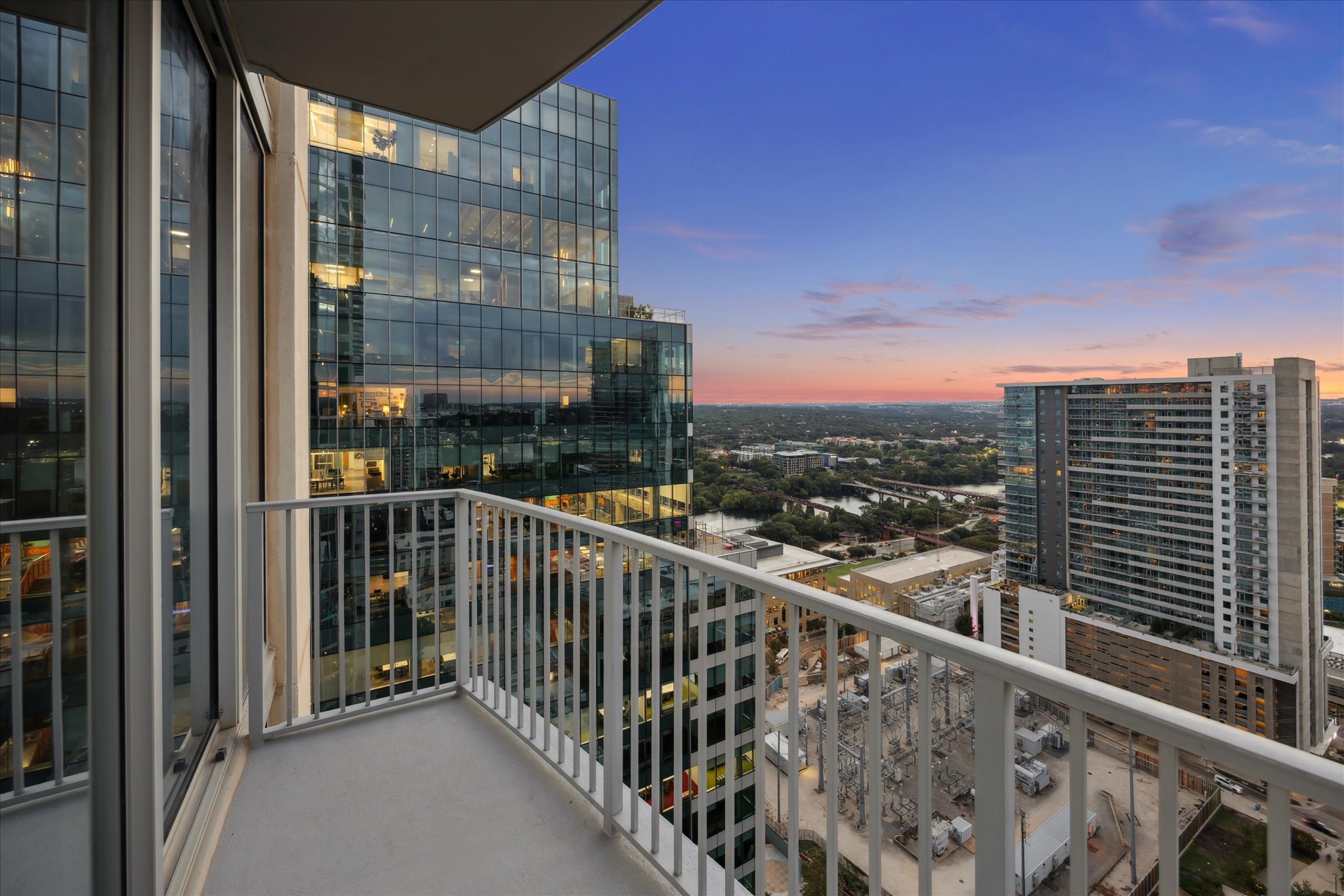 360 Nueces Street, Unit 2802 Austin, TX 78701 - Photo 10 of 40