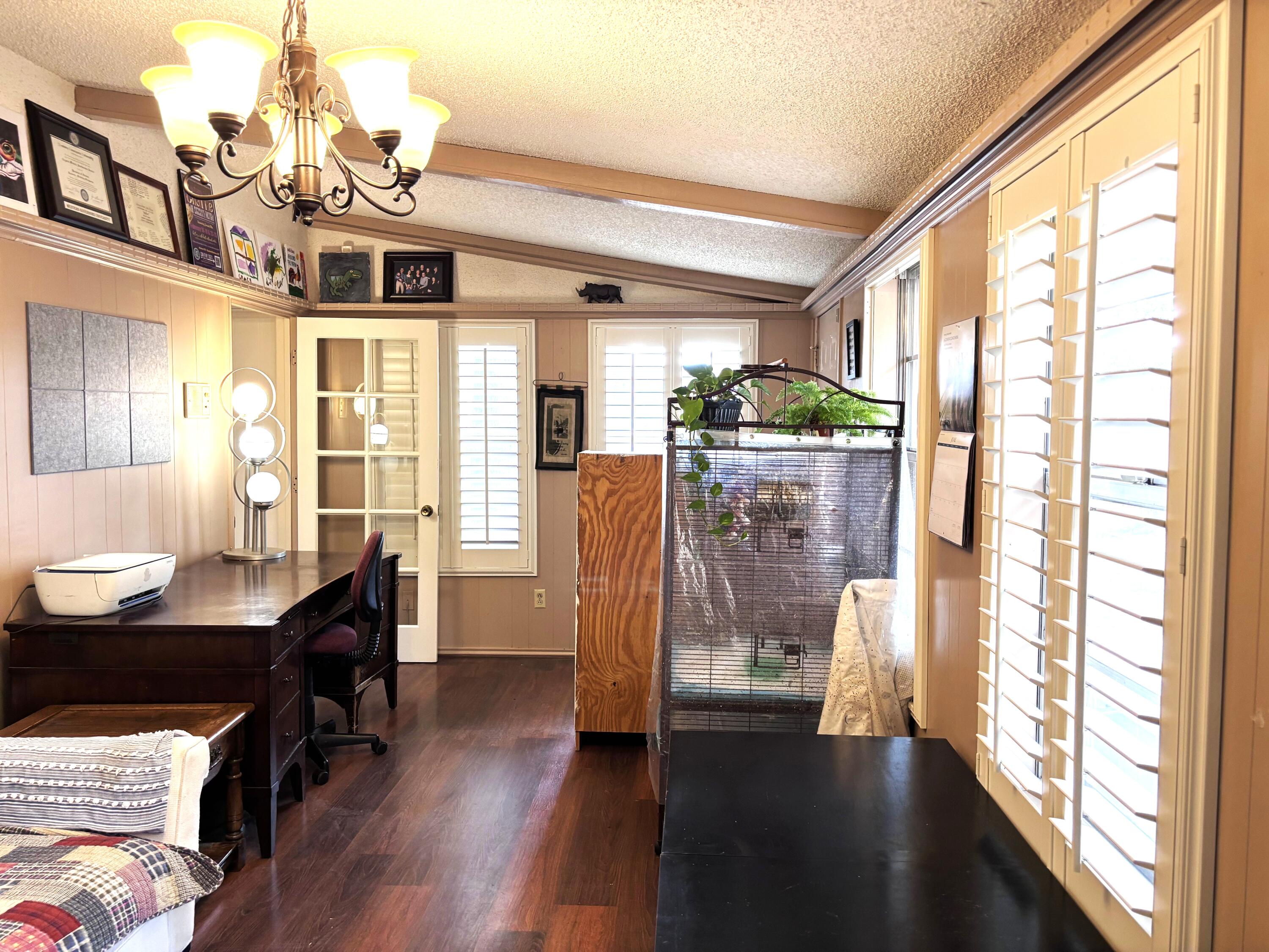 3608 76th Street Lubbock, TX 79423 - Photo 17 of 28 Sunroom