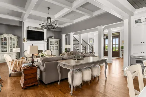$15,000,000 | 1935 Thompson's Station Road West, Thompson's Station, TN 37179