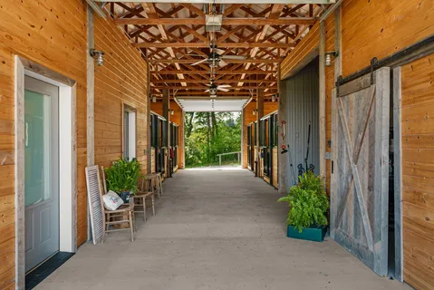 $15,000,000 | 1935 Thompson's Station Road West, Thompson's Station, TN 37179