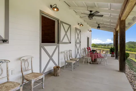 $15,000,000 | 1935 Thompson's Station Road West, Thompson's Station, TN 37179