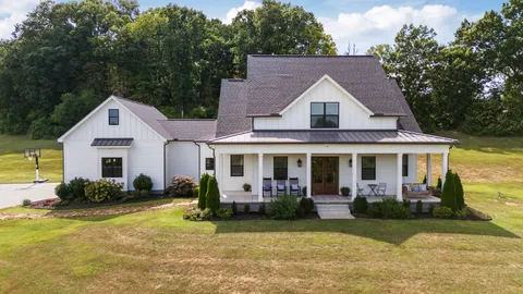 $15,000,000 | 1935 Thompson's Station Road West, Thompson's Station, TN 37179
