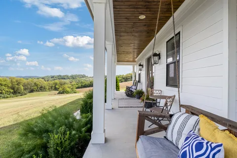 $15,000,000 | 1935 Thompson's Station Road West, Thompson's Station, TN 37179