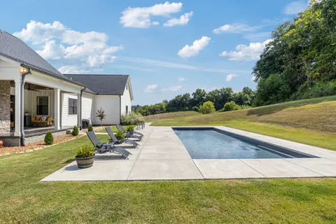 $15,000,000 | 1935 Thompson's Station Road West, Thompson's Station, TN 37179