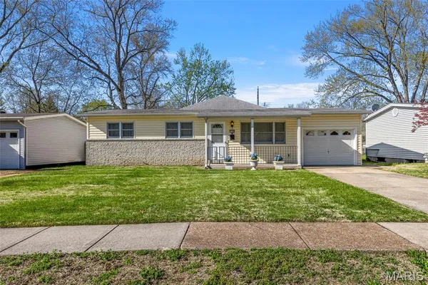 $280,000 | 1100 Keeven Lane, Florissant, MO 63031