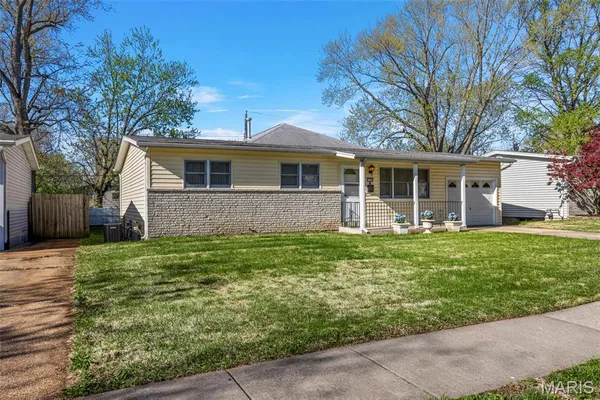$280,000 | 1100 Keeven Lane, Florissant, MO 63031