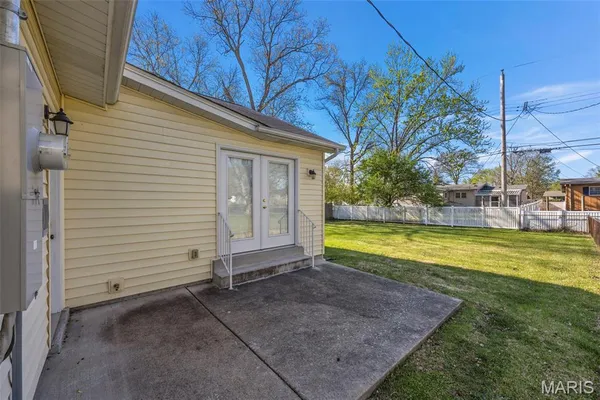 $280,000 | 1100 Keeven Lane, Florissant, MO 63031