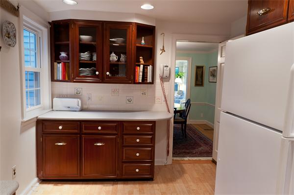 11 Auburn Road Wellesley, MA 02481 - Photo 8 of 16