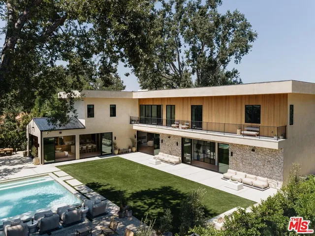 $5,495,000 | 23346 Collins Street, Woodland Hills, CA 91367