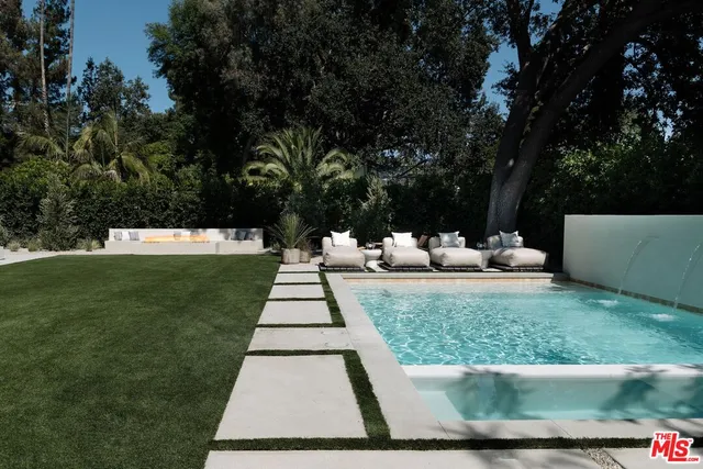 $5,495,000 | 23346 Collins Street, Woodland Hills, CA 91367