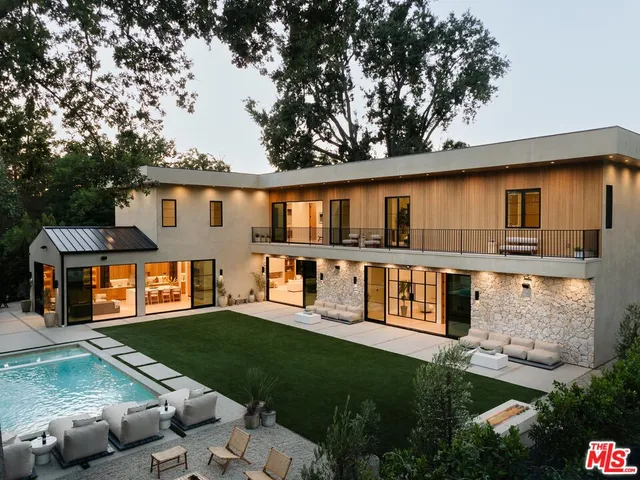 $5,495,000 | 23346 Collins Street, Woodland Hills, CA 91367
