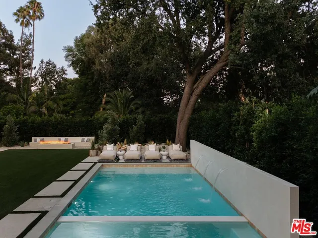 $5,495,000 | 23346 Collins Street, Woodland Hills, CA 91367